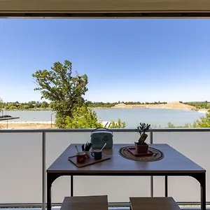  Appartement Bord Lac, Climatisé Proche Avignon, Plage, Wave Island&spirou