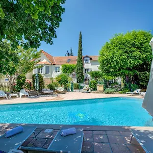 3* Hotel Logis Le Blason De Provence